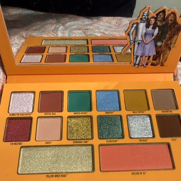 Kylie x Wizard of Oz Eyeshadow Palette